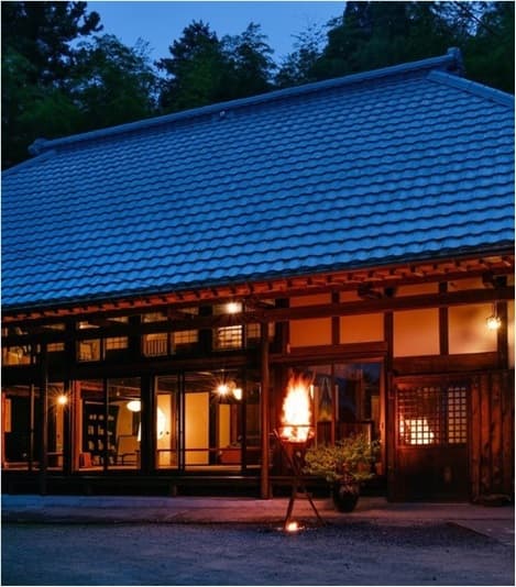 柚子のあぜ道 雨乞のかえる