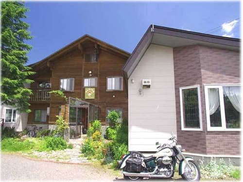 ペットと泊まれる宿・ペンション ベルクレール＆ステンドグラス工房